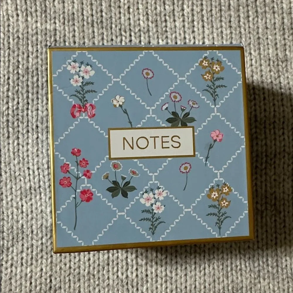 Lady Jayne Floral Blue White Pink Top Bow Gift Box & Stationery Note Pad Pen